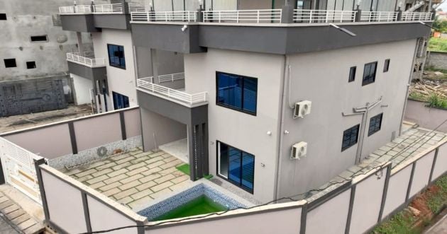 Duplex de Luxe Autonome avec Piscine, à Vendre - Odza, ...