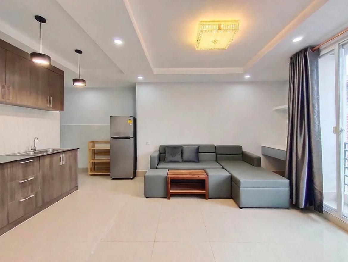 St 2004 | Apartamento moderno de 1 dormitorio con ascensor en alquiler junto a la primera planta de la CIA