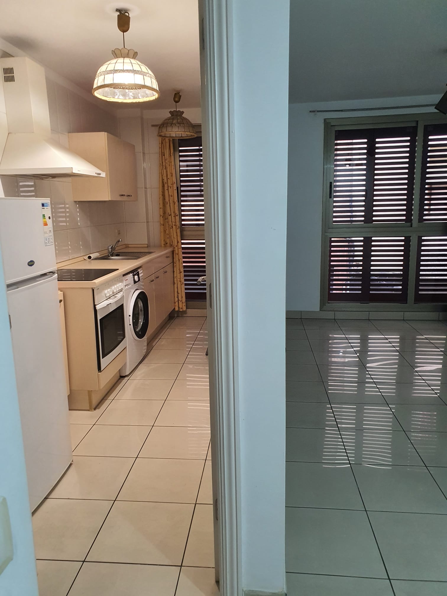 72 sqm + 8 sqm of interior terrace + 15,5 sqm garage + 4 sqm warehouse
