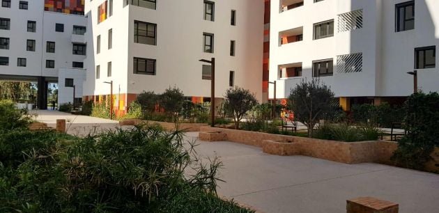 Très beau rez de jardin de 76m2 à la location non ...