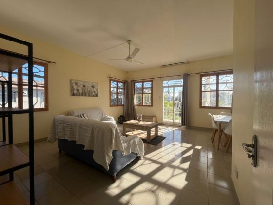 Bright, warm and ready to move in,beautifully refreshed apartments.steps ...