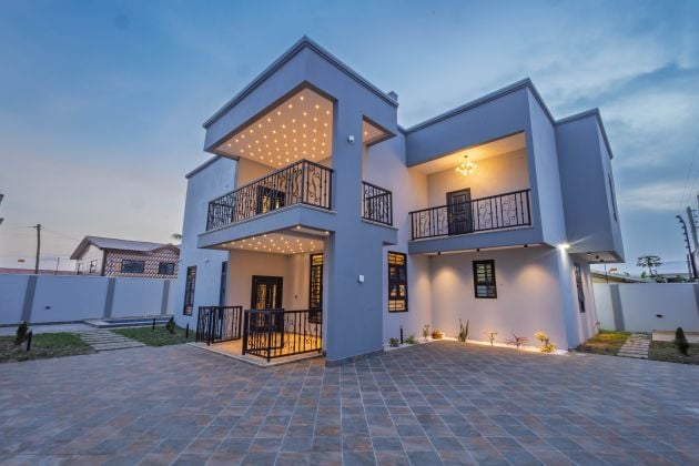 NEWLY BUILT 4 BEDROOM HOUSE LOCATED AT MANET (Prime Spintex location)