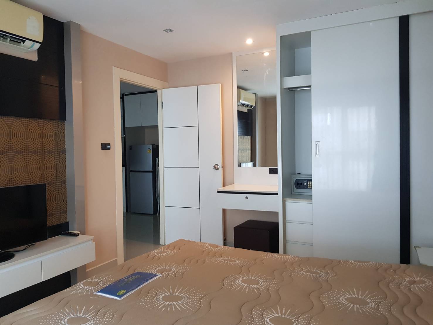 Condo for rent, size 38 square meters, 1 bedroom, 1 bathroom