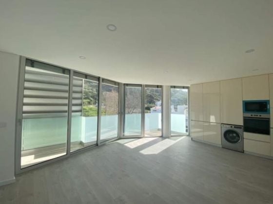 Lovely Bright Nazare Beach Apartment