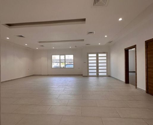 Nice and Beautiful 4 Bedroom Floor for Rent in Abu Fatira.