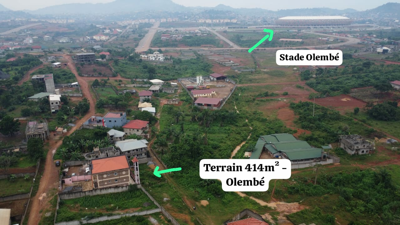 Terrain plat Titré de 414m² à vendre à Olembé