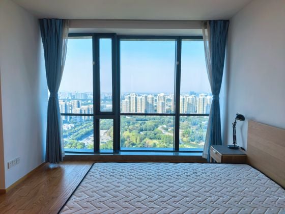 Single room with open kicthen and natural park view next to Subway line 1