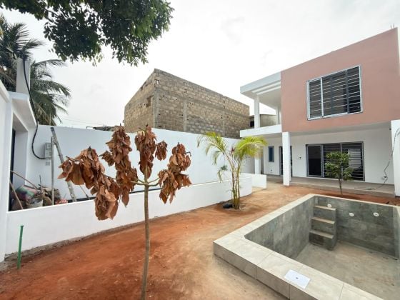 Villa dúplex con piscina 
