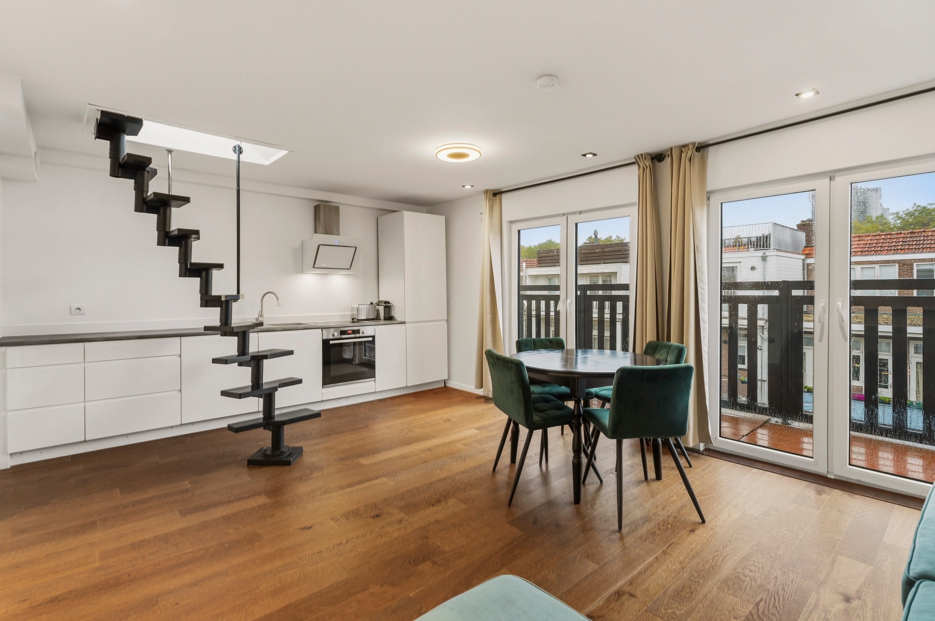 Amsterdam apartment with roof terrace - Woestduinstraat 120-3