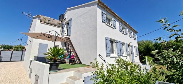 Villa provençale de 171 m² avec piscine – 2 logements ...