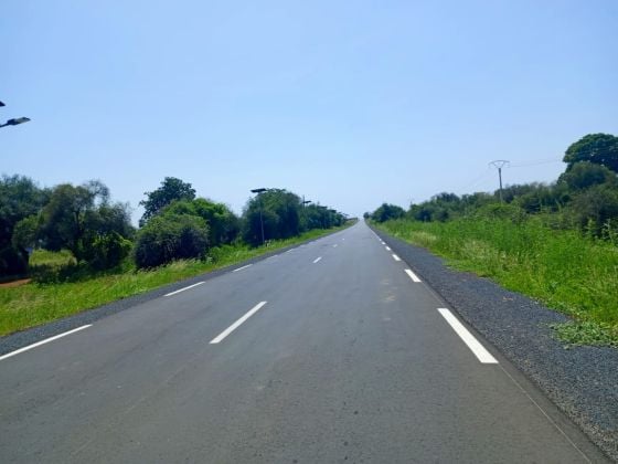 Terrain de 6188 m² en bordure de la route entre Keur Samba Kane - ...