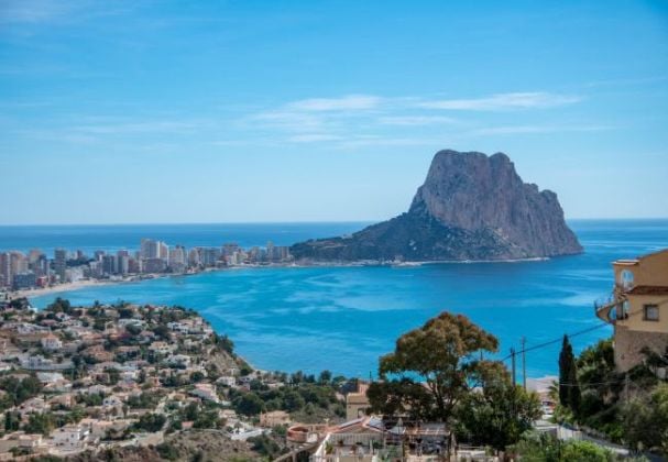 Sea-view villa with pool and tourist licence in Maryvilla, Calpe - 4 bed, ...